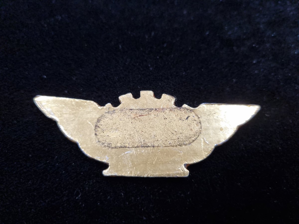comradecuong's tweet photo. I just purchased these 2 Vietnam Railway cap badge on this Sunday Morning August 11 of 2024 today from a local shop in Hanoi (🇻🇳 time zone) 😃🇻🇳👍
•
#VietnamRailways
#VietnamRailwayCapBadge
#RailwayCapBadge
#帽章 #모표 #帽徽
#CapBadge #Кокарда
#Kokarde #Čepicový https://t.co/sRjHvNeSM1