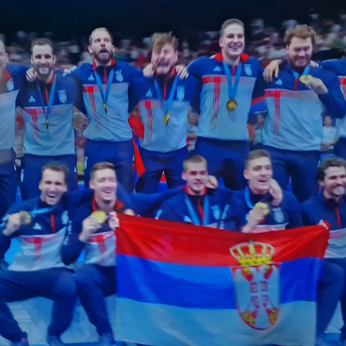 natasabor74's tweet photo. Da zastava Srbije bude visokooo https://t.co/QWKOaCvwxI