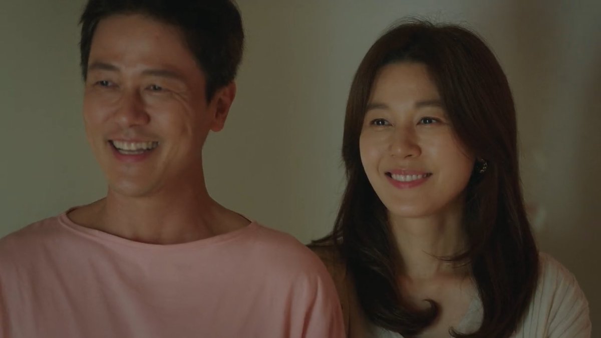 reollimargarett's tweet photo. my lovely parents (whom i’ve been crying about for two days straight now 🥹) #TheWindBlows https://t.co/rlxbtWmgdZ