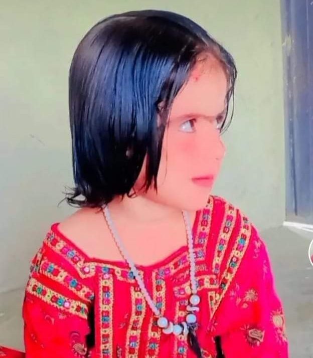 sadiabalochssb's tweet photo. Balochistan faced tragic loss of innocent lives in the indiscriminate attacks on civilians during #BalochNationalGathering , including 5-year-old Satara Shabbir in Kech.
Her body was later seized and forces refused to return it to her family for the burial ceremony.
The actions of state forces tell a different story than what the propaganda machinery propagates.
Baloch are not terrorists, they are fighting for their right to life.
The international community must take notice of the atrocities being committed in Balochistan.
The world cannot stand idly by while innocent Baloch are being killed. 
Baloch genocide must end.
 #StopBalochGenocide