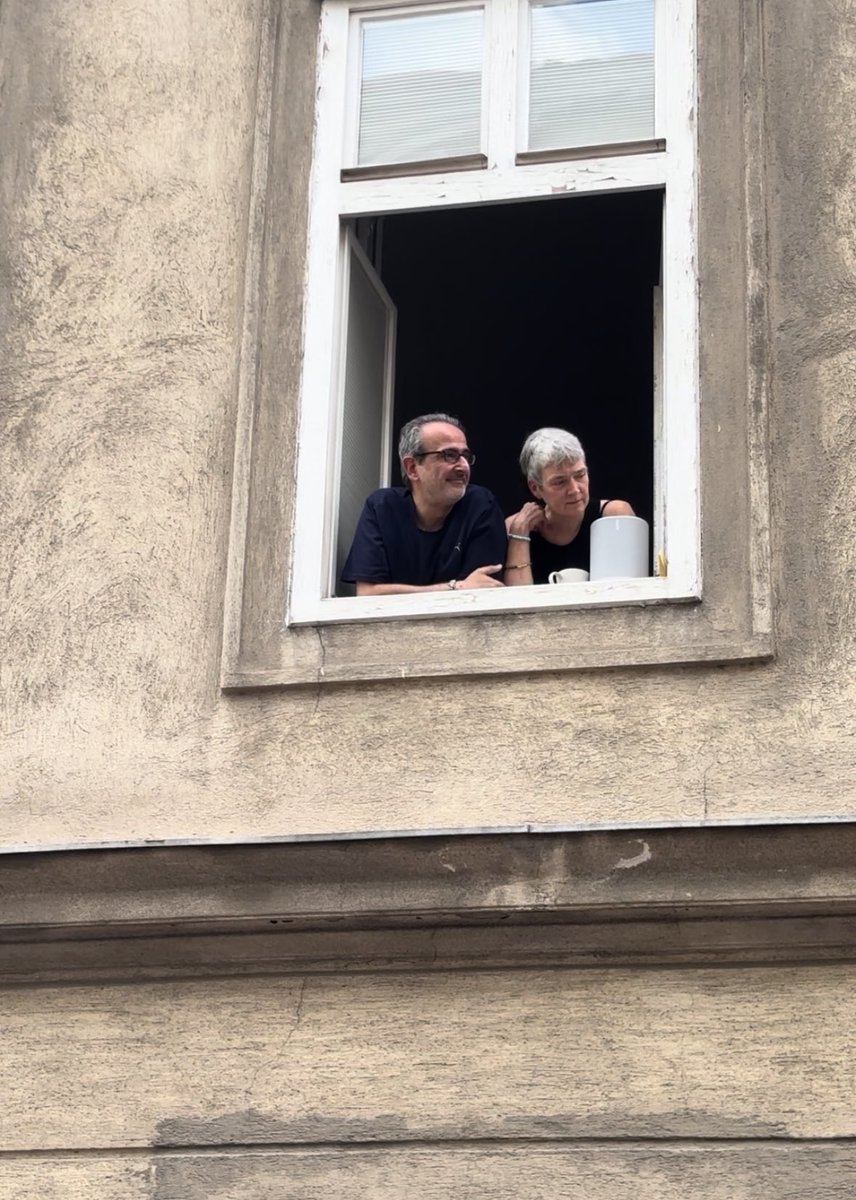 carolmybeloved's tweet photo. thank you so much to this amazing couple who put 4 speakers in their windows and played taylor for us all day yesterday on corneliusgasse. we’ll never forget you  #ViennaTStheErasTour 🫂❤️‍🩹 https://t.co/dUEyr8xP8s