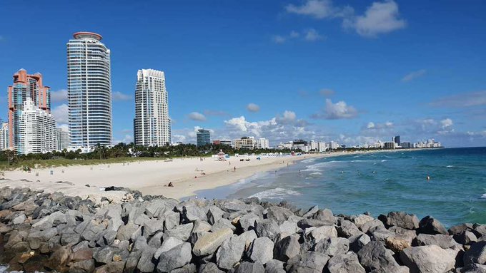 Mijn nieuwe omslagfoto op Kinkylife https://t.co/iXB7ne3Mgw https://t.co/W5XrWabJrv<a href="/tag/apclips"class="tags"><span>#apclips</span></a>