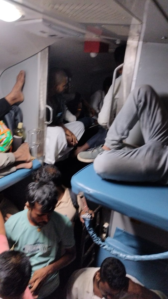 अंकिता पात्र👣🍁 tweet media