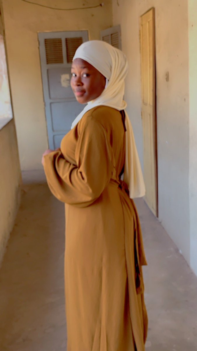zahrahfariidah's tweet photo. Alerte promo 🎊🎊🎊

Notre best seller Nurr dress tmt sileu bokk✨

8000fr au lieu de 10000fr🏷️

704820095

#zahrahfariidah #promoMagal #safar https://t.co/pXBc8sqQc9