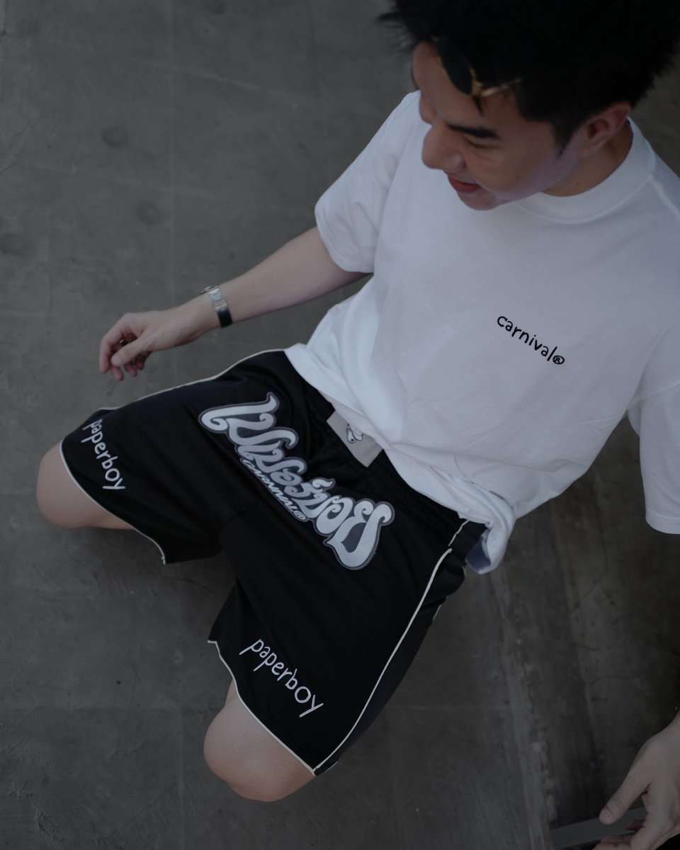SUMATRAMM's tweet photo. 🛹🥯🥊
#PAPERBOYPARIS https://t.co/3osfhTK8LE