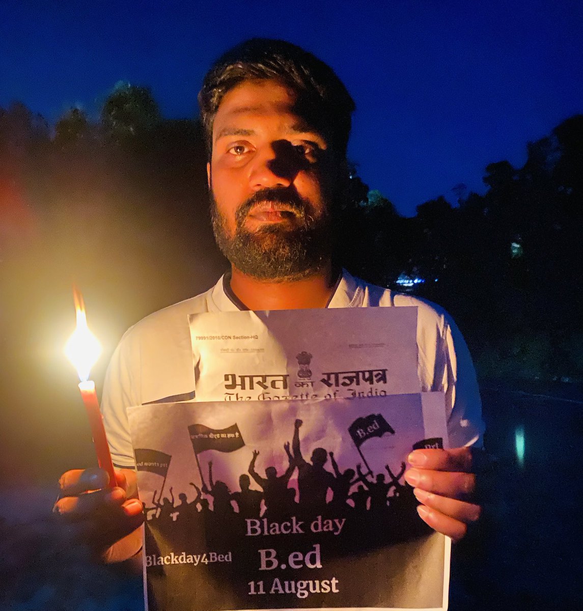 भारत का यही राजपत्र देखकर मैने2019-21सत्र में government college से B.Ed किया इसकेबाद C-TETप्रथम प्रयास में प्राथमिक और उच्च प्राथमिक दोनों पास किया तब तक हम योग्य थे,अचानक से 2023 में सुप्रीम कोर्ट के 11अगस्त2023 के फैसले के बादसे हमB.ed डिग्री वाले आयोग्य हो गये
 #Blackday4Bed