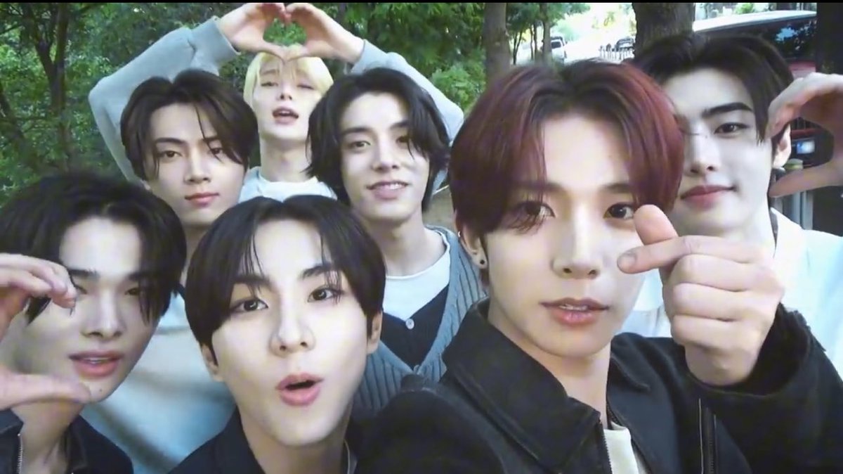 oneof_stars's tweet photo. Enhypen, my youth 🥹❤️ https://t.co/P5fkw1FnLg