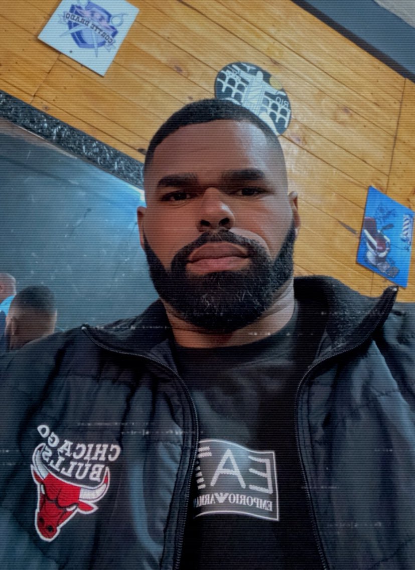 EUJFRM's tweet photo. Friozinho tá maneiro 🥶 rss https://t.co/a3OXSqnt11