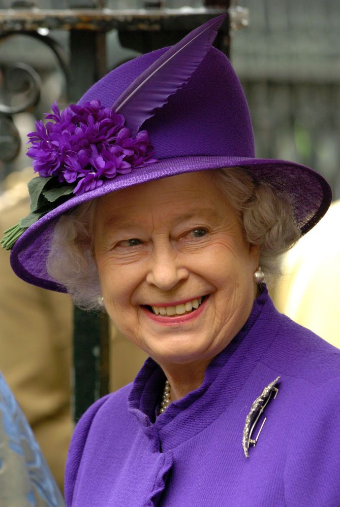 AfricanHub_'s tweet photo. Idi Amin Dada sent love letters to the Queen Elizabeth II of England and asked her to marry him. He wanted to be the King of Scotland.

Your comments on this https://t.co/gvuuCnYnsM