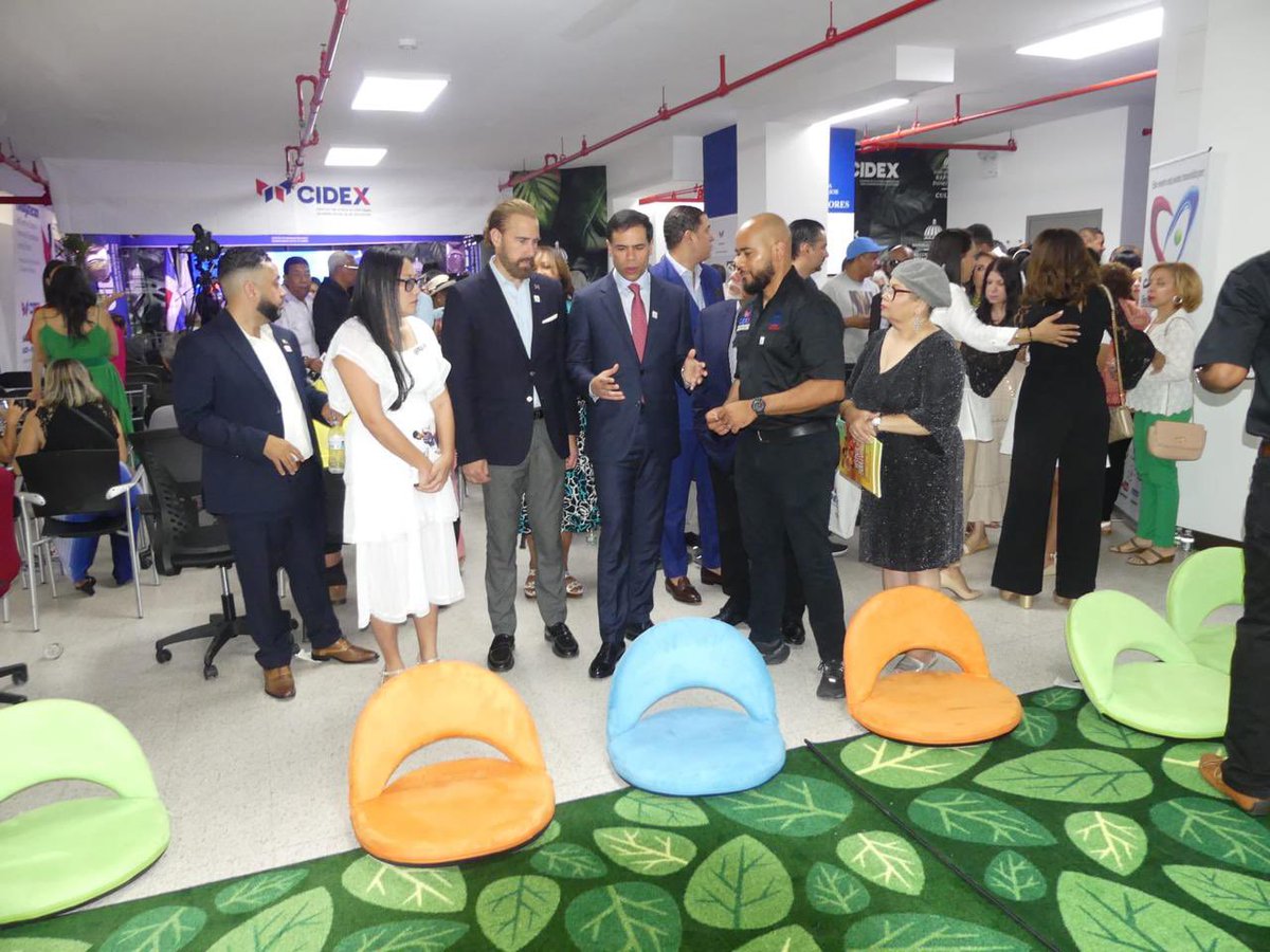 robertoangel02's tweet photo. Hoy damos un gran paso hacia el fortalecimiento de nuestra identidad cultural  🇩🇴 en el exterior con la apertura del Centro de Cultura e Innovación para Dominicanos en el Exterior (CIDEX) en Nueva York, una iniciativa que hemos tenido desde @propeepgob dentro del plan "Dominicana Cultural y Creativa", junto al @MiculturaRD y el @Indexdomrd, donde creamos un espacio que nuestra comunidad podrá vivir y compartir nuestras raíces.