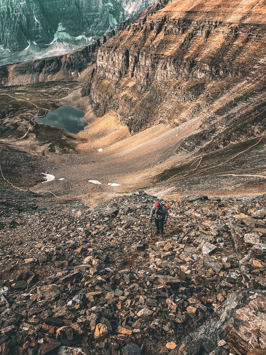 DGibs's tweet photo. It was a GREAT day hiking the Canadian Rockies yesterday and completing Mount Temple, the 9th highest peak in Alberta and the highest peak in Lake Louise, Banff area.
17.1km
1700m elevation
#hikealberta #canadianrockies #banff #lakelouise #morainelake #mounttemple https://t.co/1PmygnCcoE