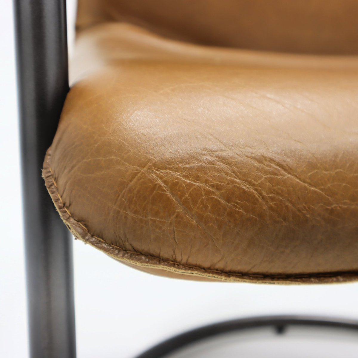 deskriser's tweet photo. Aldi Distressed Leather chairs. A blend of rustic and modern design marks the simplicity of the the Aldi leather dining chairs.

👉 Shop at https://t.co/dYbM45Incv https://t.co/V9qhMhoGmA