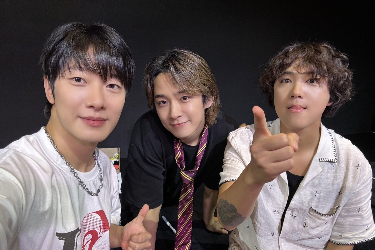 FT_FANCLUB's tweet photo. [📸] 240811

FTISLAND 7TH ALBUM [Serious] FANSIGN EVENT

#FTISLAND #FT아일랜드 #Serious #BURN_IT https://t.co/8UMswRet1u