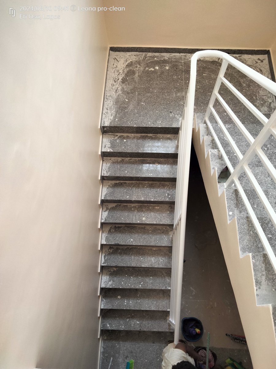 Thickerbody_08's tweet photo. Staircase check ✅
From top to bottom, our attention to detail shines through! ✨ Spotless stairs, pristine perfection. #LeonaCleaning #SpotlessStairs #ImmaculateCleaning https://t.co/W0HSVETVuI