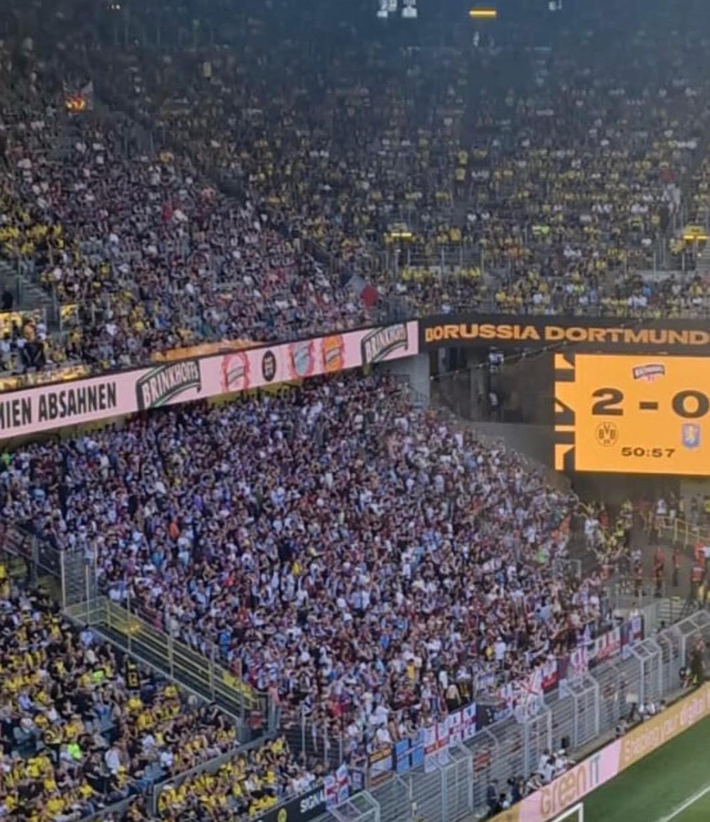 AwayDays_ tweet picture