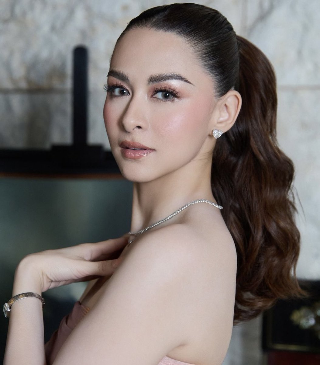 PartnerSolu's tweet photo. The new QUEEN OF ALL MEDIA, MARIAN RIVERA-DANTES!

✅ TV &amp; Movies
✅ MULTIPLE ACTIVE ENDORSEMENTS (GOING 50+)
✅ 2-TIME PLATINUM RECORD 
✅ MAJOR AWARDS
✅ SOCIAL MEDIA (FB,IG&amp;TIKTOK)
✅ BILLBOARDS, PRINT ADS

Grabe ang longevity ng nagiisang reyna! Peak kung peak! #fact https://t.co/qQrdJmURMU