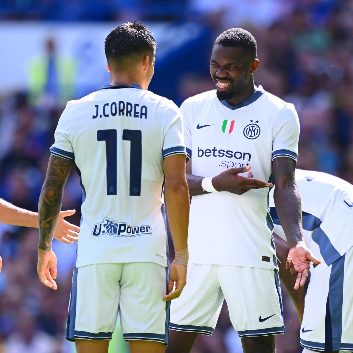 Inter's tweet photo. Che azione hanno fatto questi due? 😎🔥
#ForzaInter #ChelseaInter https://t.co/zZX2BdfvZ1