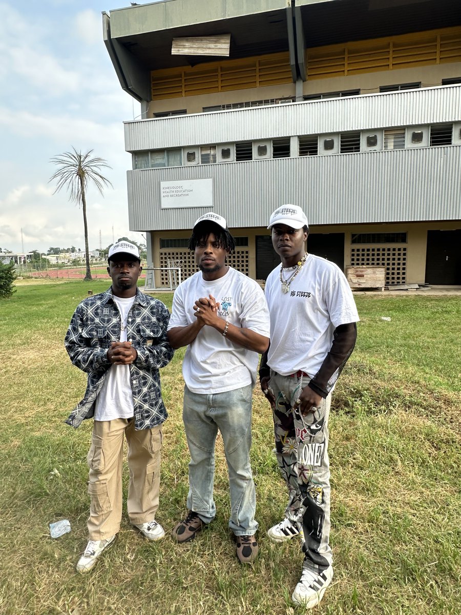 r3myjay's tweet photo. Amazing time at the #AnRTour2024! Had to put @youcancallmeTEN and @KontentSensei on BIG STEEZE ๐
cc: @BigSteezeMerch
#Problemchoke https://t.co/bAyYDwTl6H