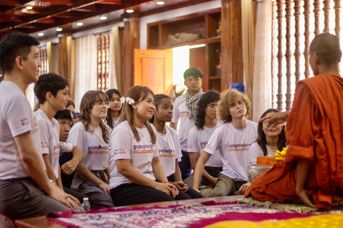 ckscambodia's tweet photo. On August 8, the 2024 Junior Resident Fellows concluded the JRFP program with successful public presentations on diverse topics and a graduation ceremony with a special blessing at Wat Damnak.
CKS would like to thank all who were present at the presentations. #CKS #JRFP https://t.co/Lv3h9DtC0l