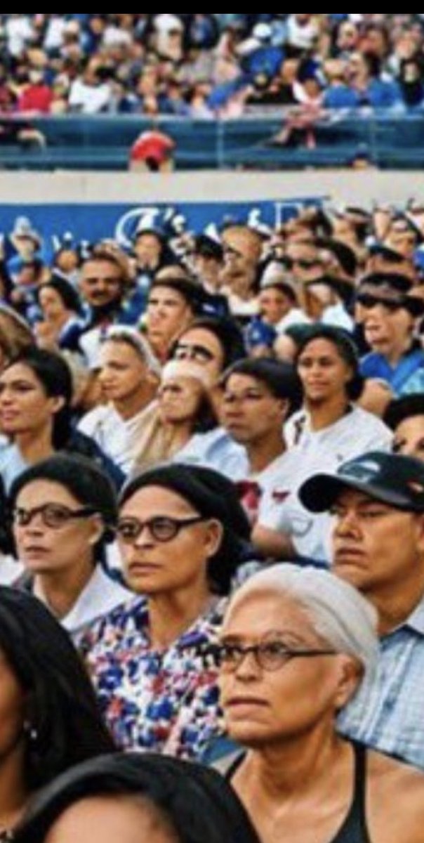 mjgreenmountain's tweet photo. Close up of "crowd" photo at KHarris rally... this is doubly bad: 1) horribly fudged AI generated audience 2) fakery by a supposedly "viable" candidate. Look at this ridiculousness! https://t.co/4xtdPOq16G