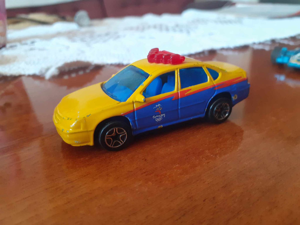 1992Matchbox's tweet photo. Matchbox 2000 Olympic Games Pack Chevy Camaro SS  Chevy Impala Police Car #matchbox #matchboxcars #matchboxpack #matchbox2000 #diecast @WeLoveDiecast https://t.co/KiZtufFkMT