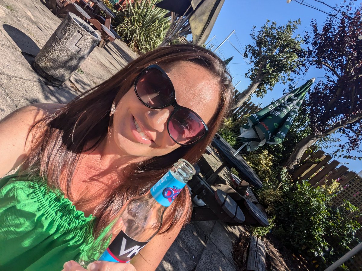 Couldn't stretch to a ST this year, so local boozer it is. But I'm with you every step. Come on lads, let's smash this season! 💙🦉
#swfc