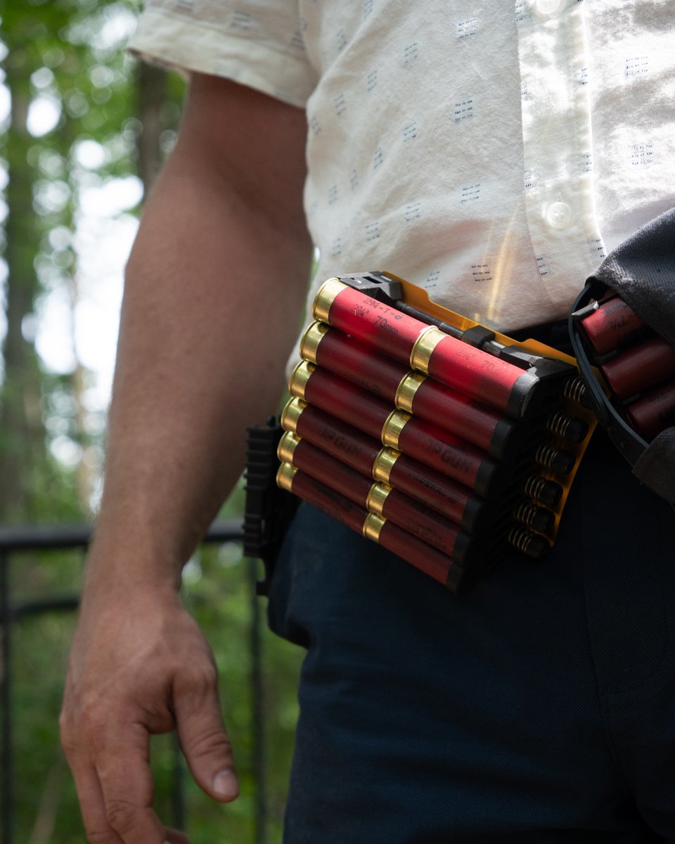 KingComp_'s tweet image. How many shells do you keep at the ready??

#shotgun #3gun #multigun #guns #firearms