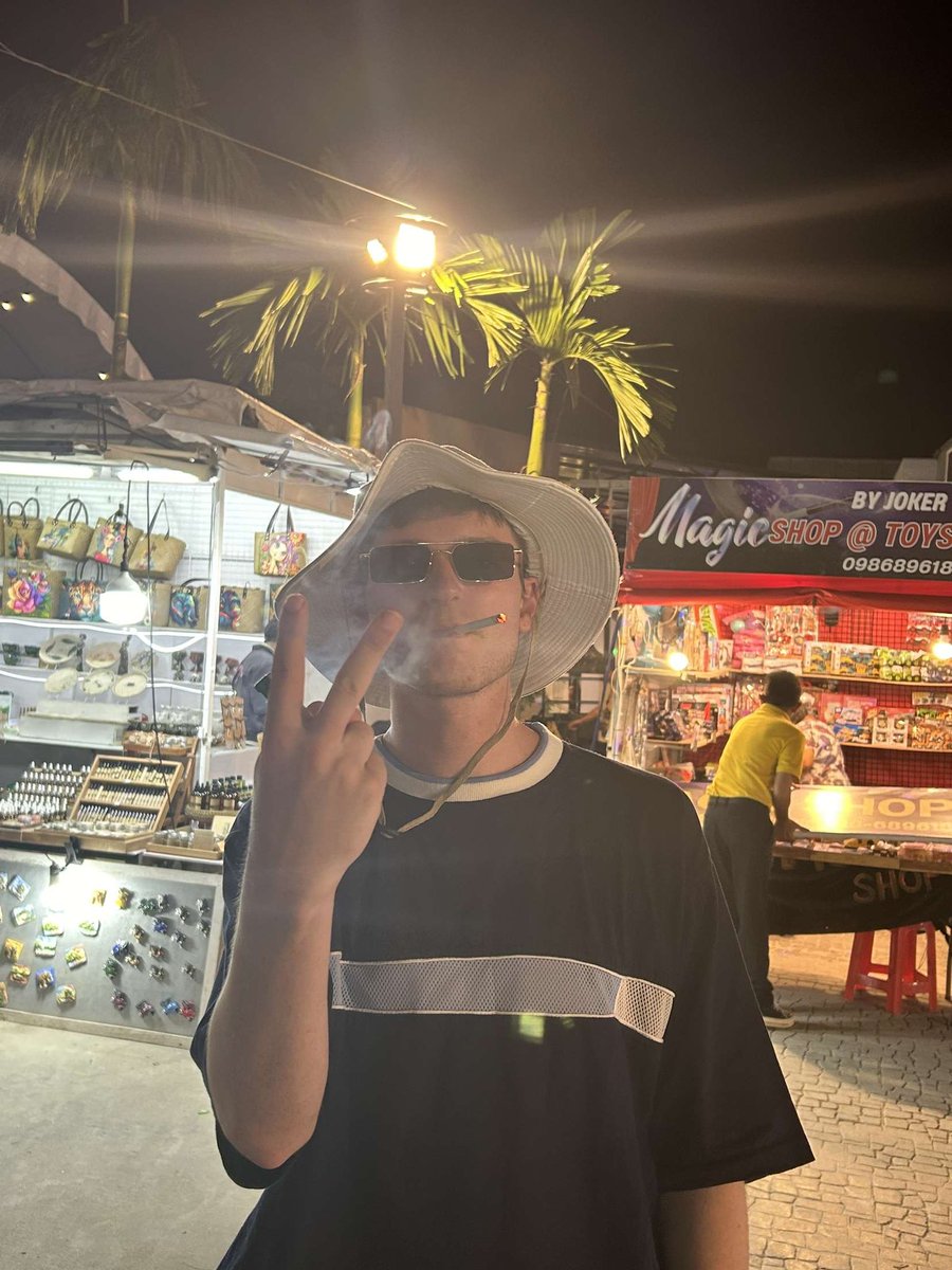 GradwellJude's tweet image. They played we live and die in these towns by the enemy in the hostel bar earlier and I thought I had reached heaven, then they played golden touch by razorlight and I knew I had (picture unrelated but I feel adds vital context to who I am)