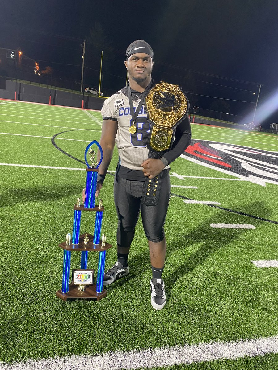 Vonn__Melik's tweet photo. Started this season on a mission now it’s complete 🏆💍
#Back2BackChamps
#ILC8
#OnToNationals https://t.co/wEu6u1sSDK