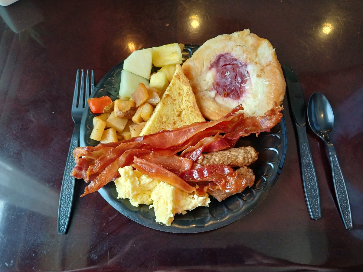 MaraJadeSkywalk's tweet image. #FourPoints #Sheraton #Wakefield #Boston #Massachusetts