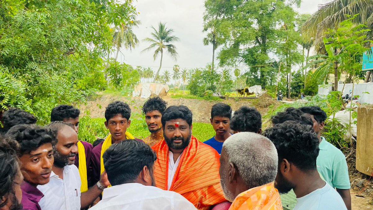 GRagavanOffl's tweet photo. செங்கல்பட்டு கிழக்கு மாவட்டம் திருக்கழுக்குன்றம் கிழக்கு  ஒன்றியம் 
ஆடி மாதத்தை முன்னிட்டு பட்டிக்காடு
நத்தம்,கரிகைச சேரி
வெண்புருஷம், ஆகிய கிராமங்களில் அமைந்துள்ள  கோவில்களுக்கு சென்று சாமி தரிசனம் செய்த போது. https://t.co/QIdlwLWMpY