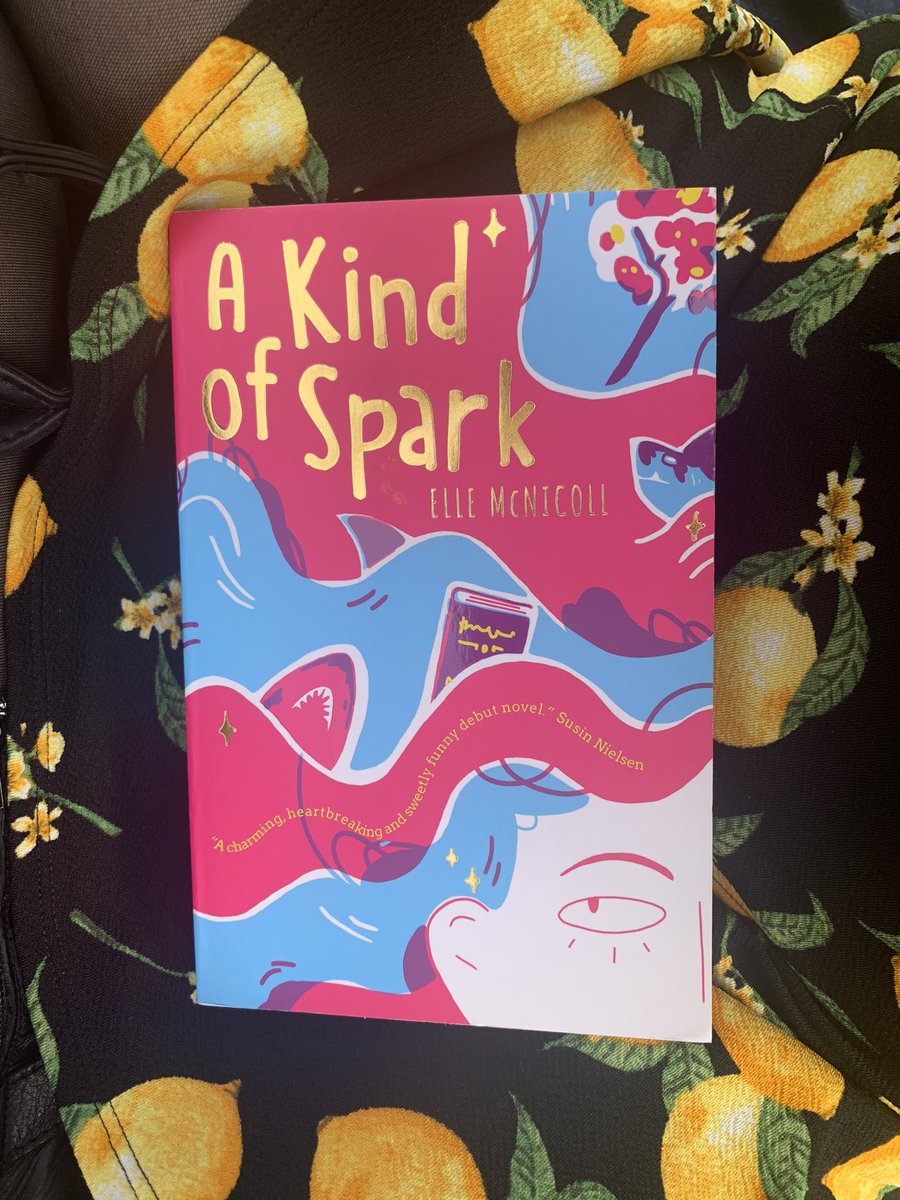 notonlyicarus's tweet photo. “you don’t become a person when you turn 18. you’re already a person.”
lucky enough to attend a relentlessly lovely talk with @BooksandChokers and Nadine Aisha Jassat at #EdBookFest24 today— MG spaces have my heart always and forever 🍋 https://t.co/ONxtZPiSbQ