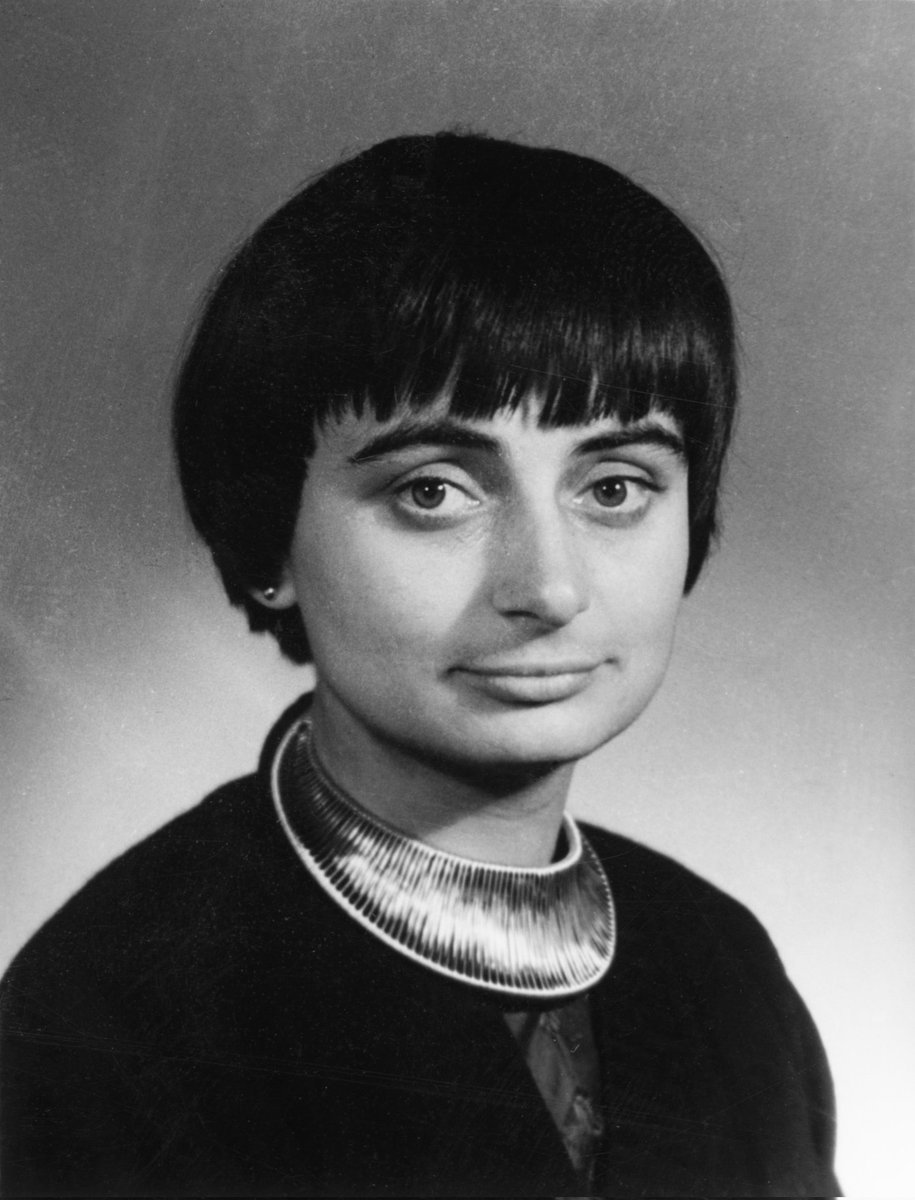 RafaeldaGal's tweet photo. Repórter: Godard ou Truffaut?
Endrick: Agnès Varda https://t.co/2TF60h6VKh