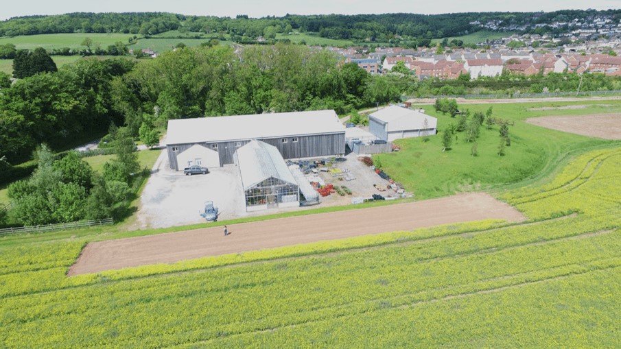 Field testing is a crucial part of drone development: Fenswood Farm, provides ample airspace for putting our drones through their paces. Check out this video here of a glider test:  #FieldTesting #DroneFlights #ResearchFacilities youtu.be/AYuwqPuxZHo?si…