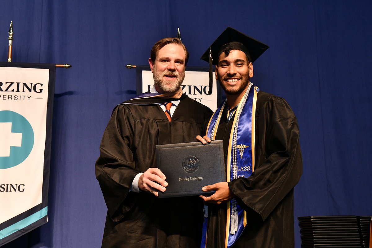 HerzingUniv's tweet image. Looking for a new career? Why not check out #SurgicalTechnology? Learn more: herzing.edu/healthcare/sur…