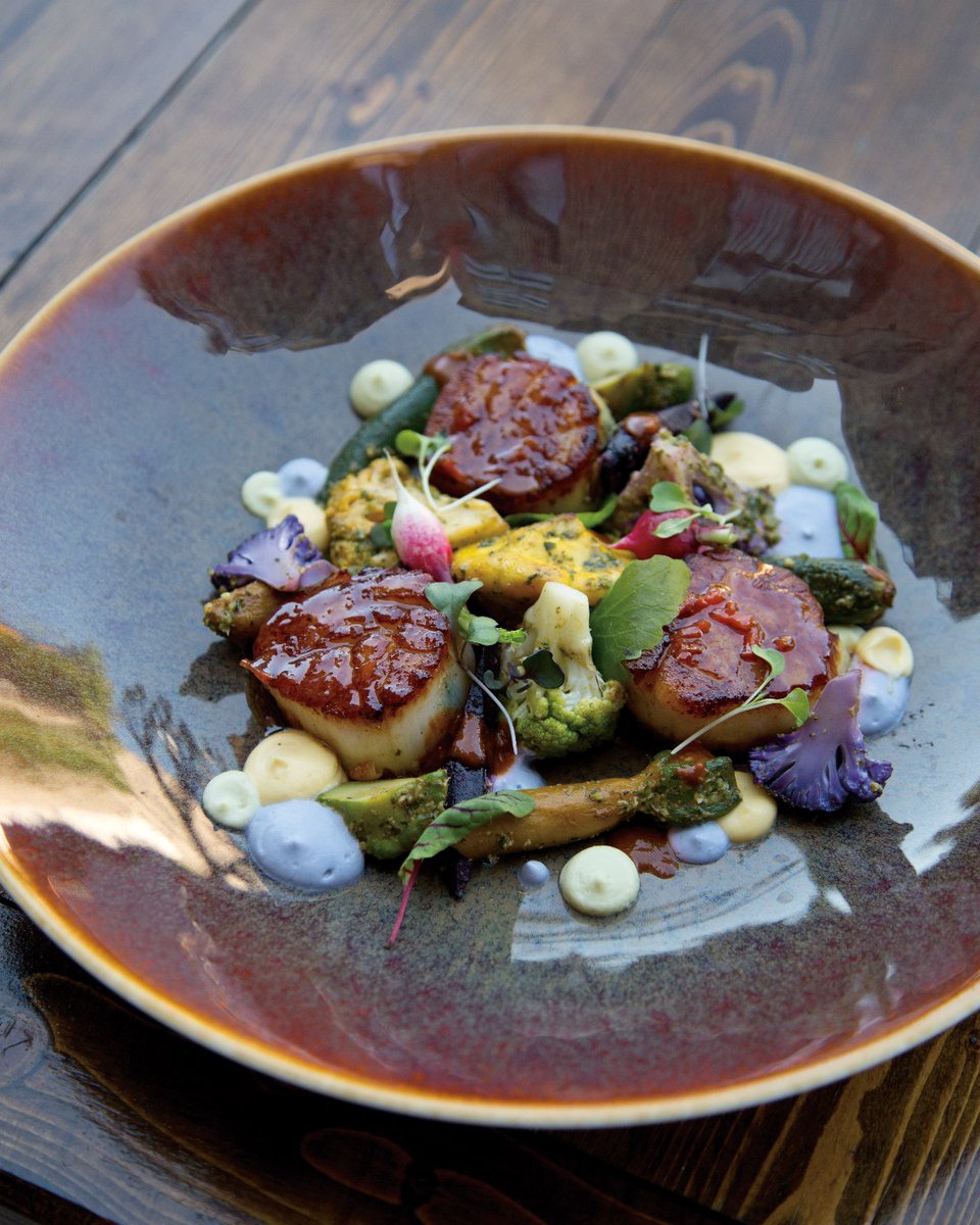 Go2HuntsvilleAL's tweet photo. Elevate your dining experience with some of Huntsville's finest. If you're looking for fine-dining restaurants with an at-home, cozy feel then you've come to the right city! ✨ 

Featured: Revivalist, Purveyor https://t.co/WRnaa6RSSl