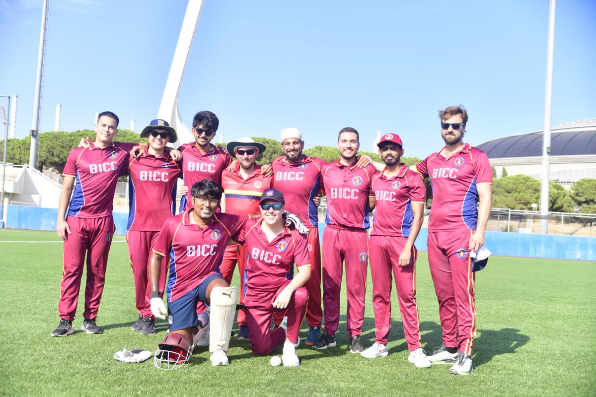 BICC_Barcelona's tweet image. On Monday, we played @LH_CricketClub for the first tiem at the baseball ground. It was quite one sided... but a good afternoon all the same. 

Here&apos;s our match report: barcelonacricketclub.com/match-reports/… @Cricket_Espana