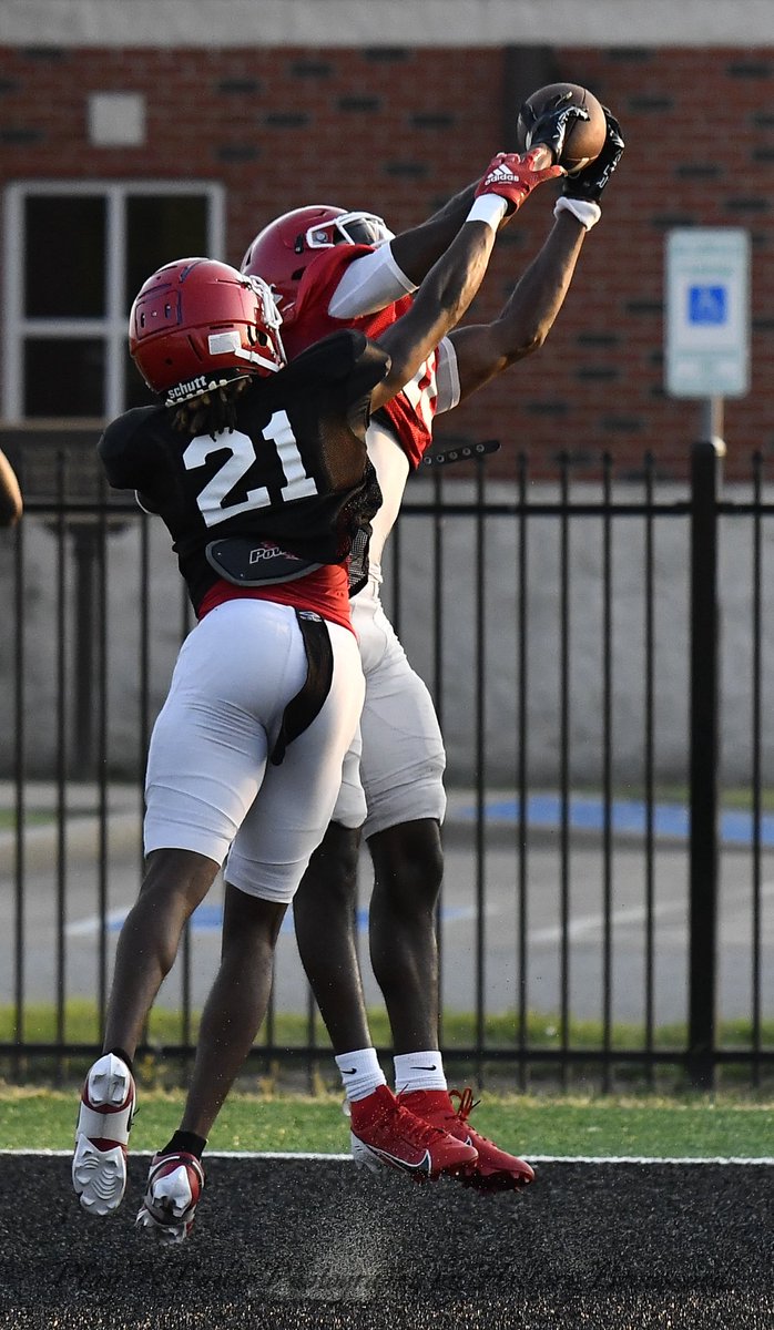 Hillory Broussard (@hillbrouss) on Twitter photo <a href="/NCDAWGPOUND/">Navarro Football</a> 1v1 skills session from practice was a real Dawg fight where you either won or learned! No matter what everyone got 1% better! Let’s go Dawgs!! <a href="/coachryantaylor/">Ryan Taylor</a> <a href="/NCDAWGPOUND/">Navarro Football</a> 1v1 skills session from practice was a real Dawg fight where you either won or learned! No matter what everyone got 1% better! Let’s go Dawgs!! <a href="/coachryantaylor/">Ryan Taylor</a>