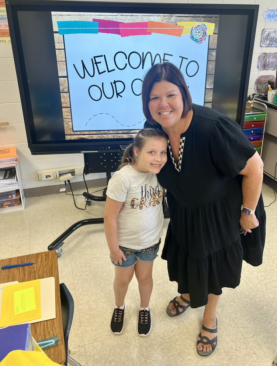 MrsBenton4th's tweet image. Open House 2024-2025! 4th grade team! 🎉 My girl is a 3️⃣rd grader! We get the fabulous @MrsJacksonsges all year and had a surprise visit from @LearnWithMay! This year is off to a FANTASTIC start! @SedgeGardenES