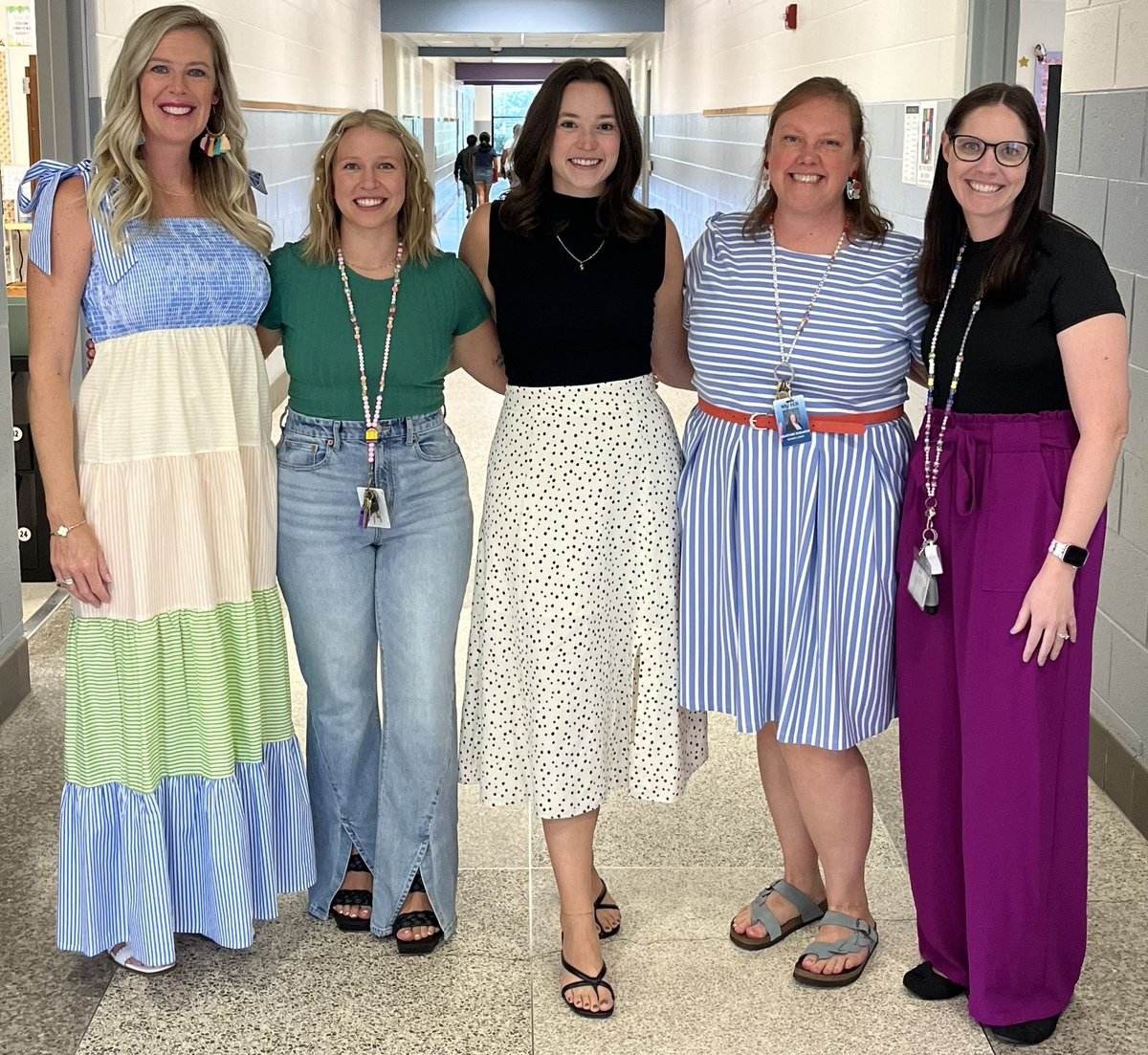 MrsBenton4th's tweet image. Open House 2024-2025! 4th grade team! 🎉 My girl is a 3️⃣rd grader! We get the fabulous @MrsJacksonsges all year and had a surprise visit from @LearnWithMay! This year is off to a FANTASTIC start! @SedgeGardenES