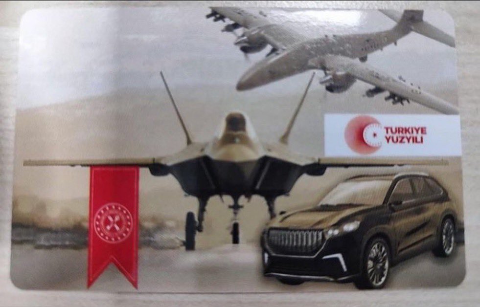 gokhanyucel's tweet photo. sol üste decepticon’ların logosunu koyunca tam olacak bu tasarım https://t.co/hxxFO6jXTA