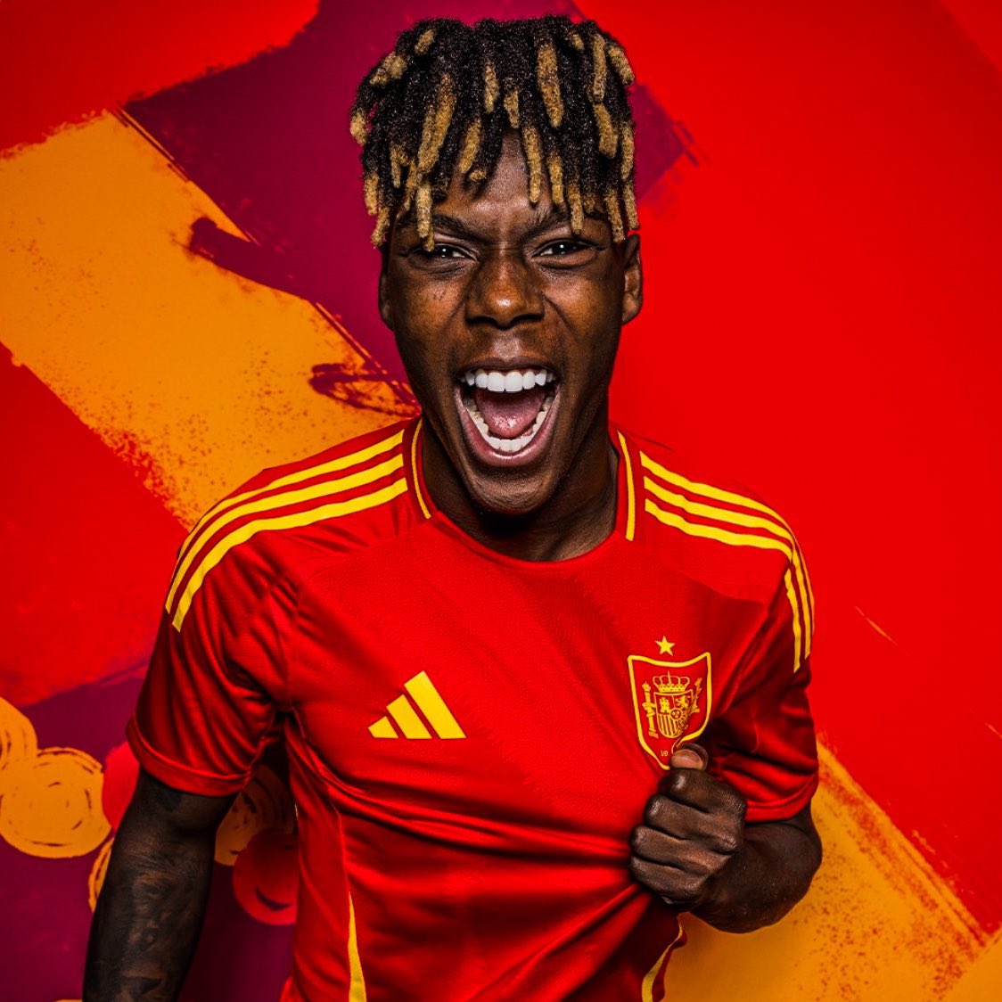 eurofootcom's tweet photo. 🚨🇪🇸 Nico Williams (22) wants to join Barcelona this summer. He has said YES! ✅ 

At Barça, they believe the signing will be done next week, reports @sport. 🔴🔵⚡️ https://t.co/OCHW7OErGt