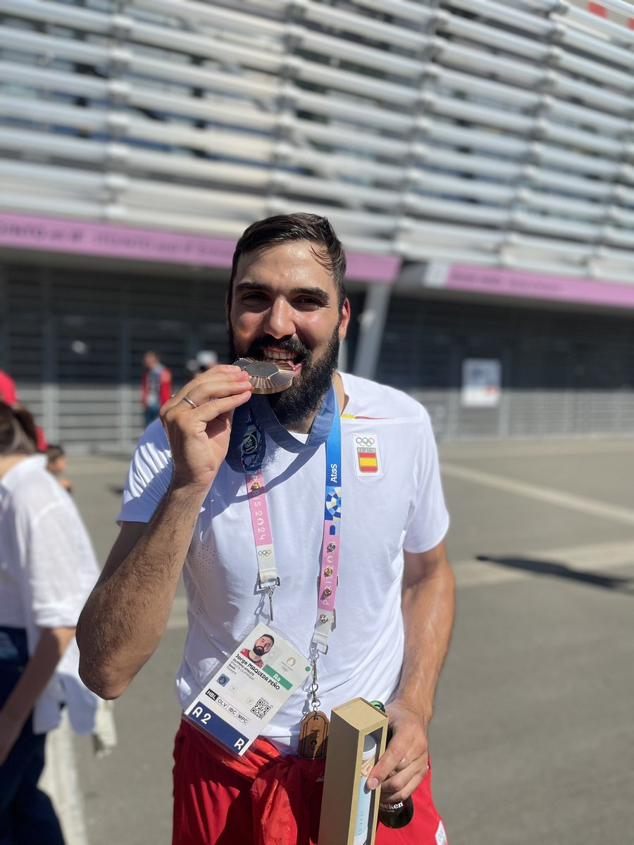 macarena aguilar tweet media