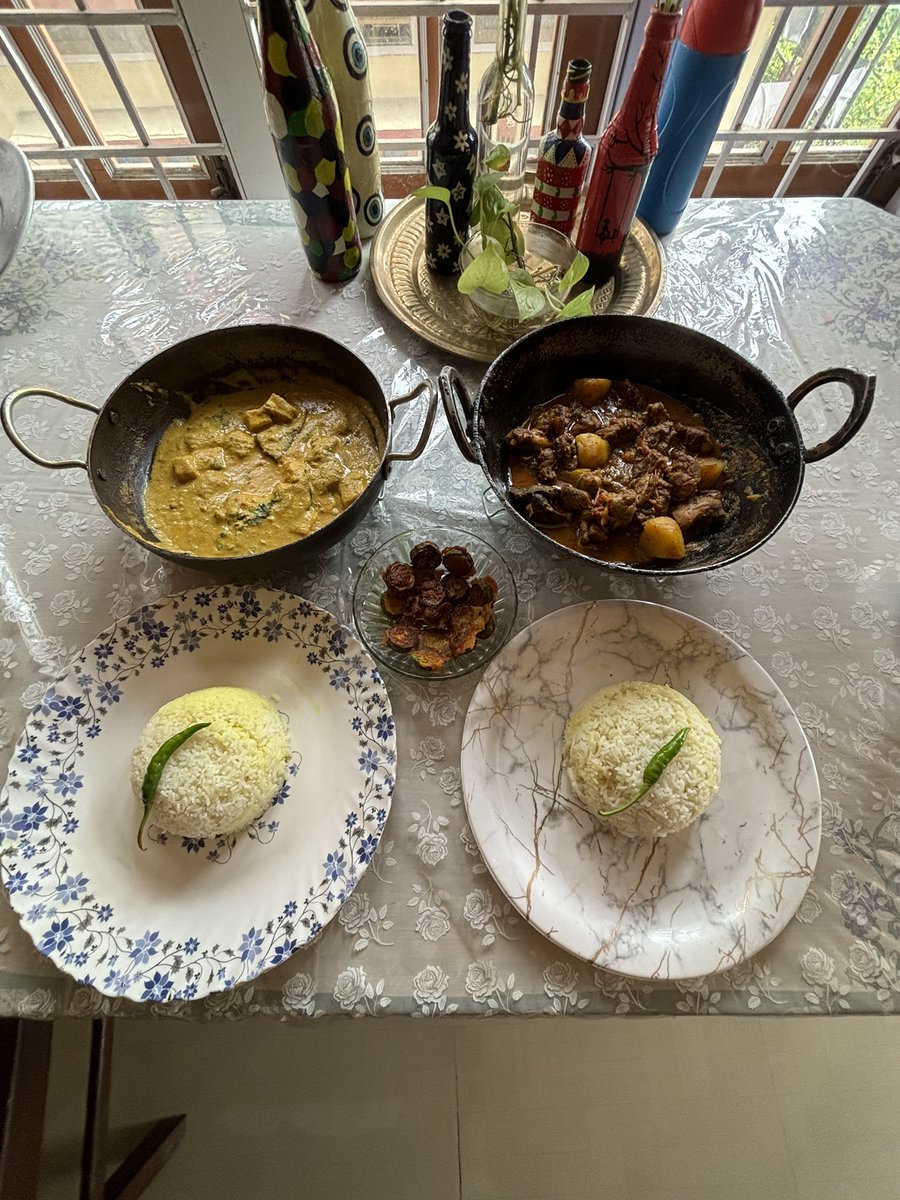 debasish__deka's tweet photo. Cooking up a spicy day 👨‍🍳

#food https://t.co/mogLgX4Ol6