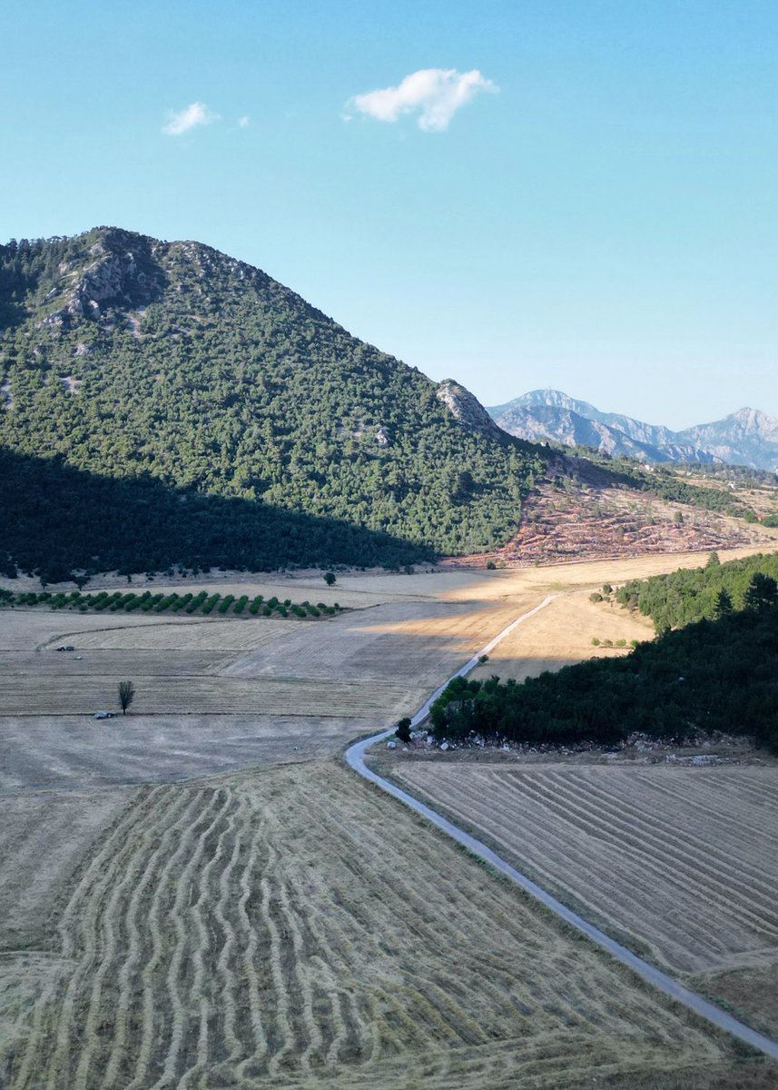 Bird’s eye view of the splendid Ovacık Plateau… 🦅

💚visitkemer.net💙

#visitKemer
#ovacıkplateau #ovacıkyaylası
#kemeryaylaları #kemerplateaus 
#kemer #antalya
#gotürkiye