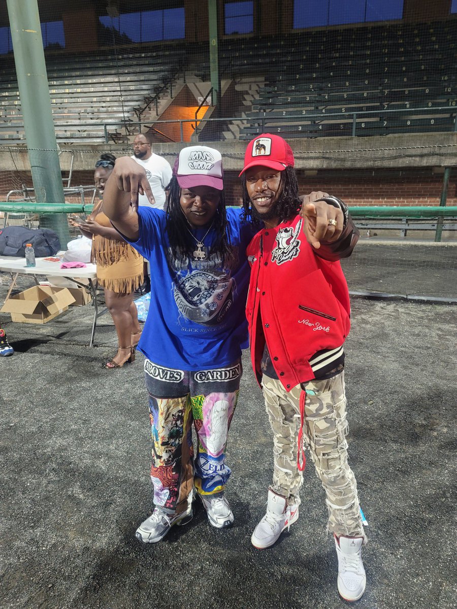 phillyfraux tweet picture