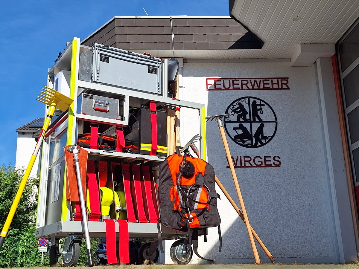 fwwirges's tweet photo. Gut gerüstet für Wald- und Flächenbrände.
https://t.co/lVdD0PujLV
#feuerwehrvgwirges #feuerwehr #einsatz #f4y #112 #immerda #westerwald #notruf #wirges #notfall https://t.co/F9y8BIny7S