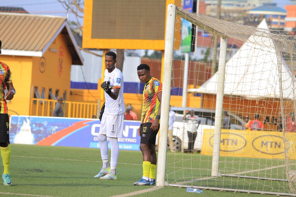 UgandaCranes's tweet photo. An hour of football played.

Sekagya to the rescue again to deny Kimera. Ball goes out for a corner and the defence clears it away.

Vipers SC 0-0 Uganda Cranes select team 

#VIPUGA | #FUFASuper8 https://t.co/lrbZYzs5CG