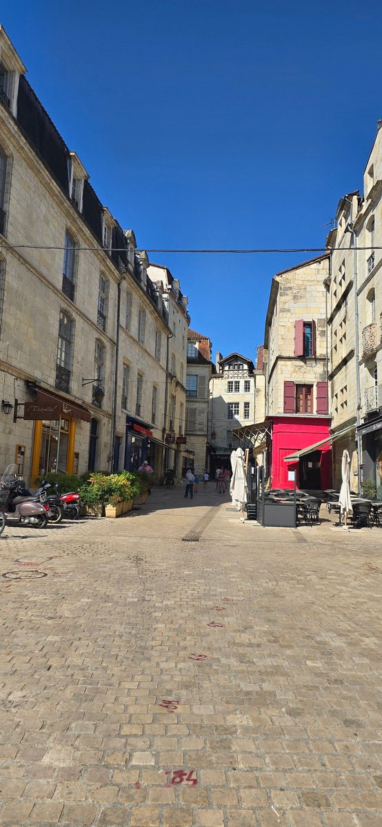 Downtown Perigueux on a hot balmy day.