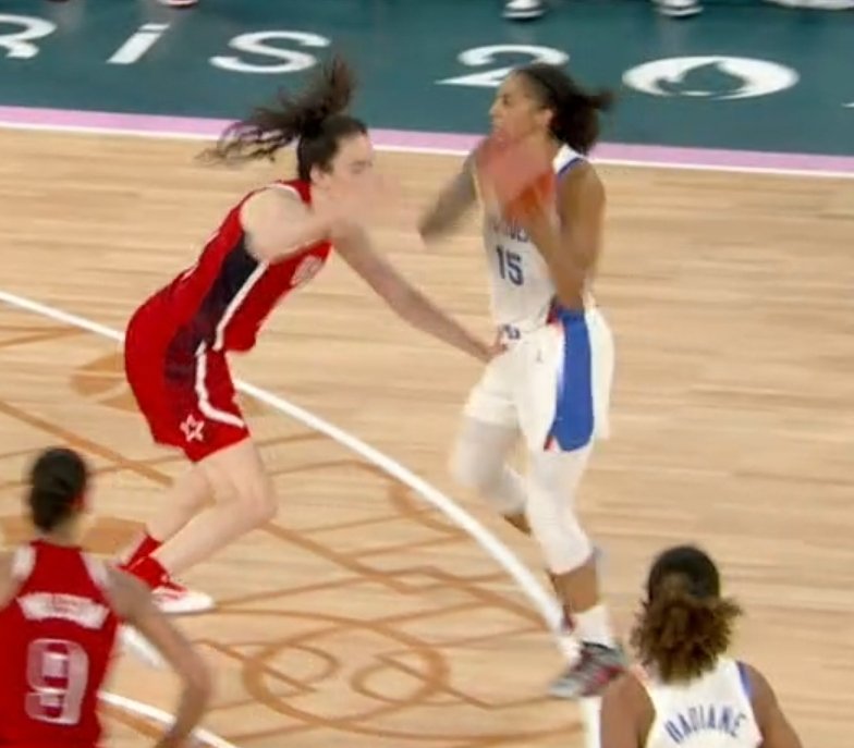 Viel knapper kommst du wohl an die USA in einem solchen Spiel nicht heran.
Defensive Masterclass der Französinnen gegen teils ideenlose WNBA-All- und Super-Stars, deren individuelle Klasse (A'ja!) am Ende doch reicht.
#Paris2024
